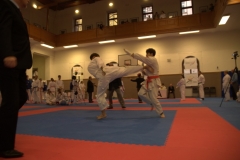 Boje mužů. Jiří Ruibar, 1. kyu (vlevo) a Dalibor Mrňávek, 2. kyu.